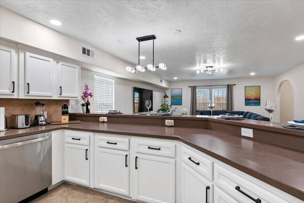 Lucky House - Tranquility In The Middle Of Houston - Tv In Every Room - 300 M2 ภายนอก รูปภาพ