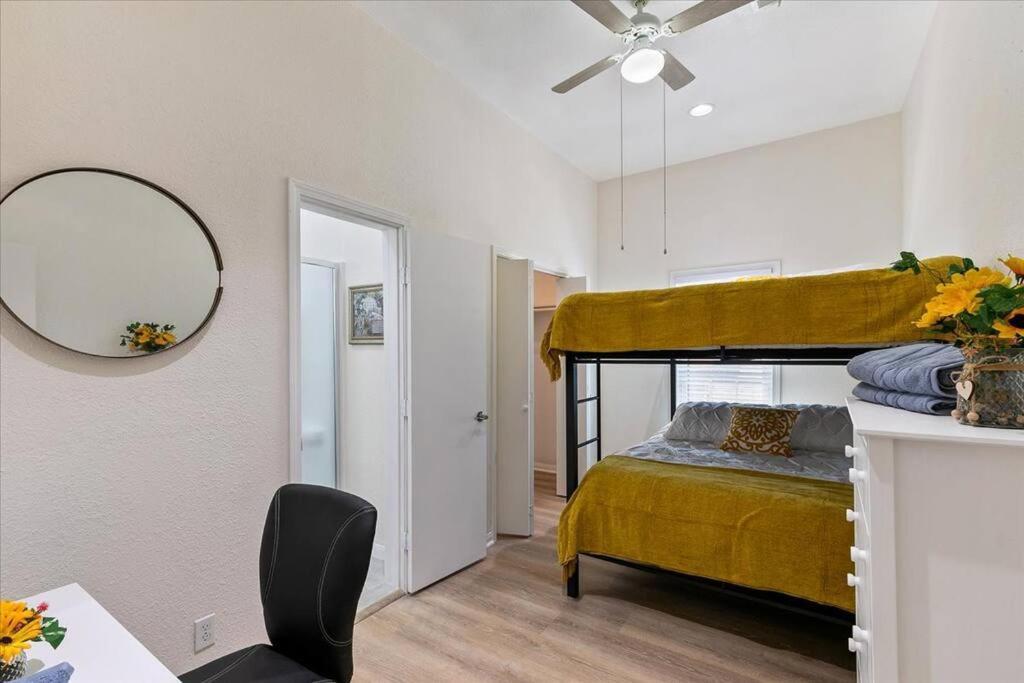 Lucky House - Tranquility In The Middle Of Houston - Tv In Every Room - 300 M2 ภายนอก รูปภาพ