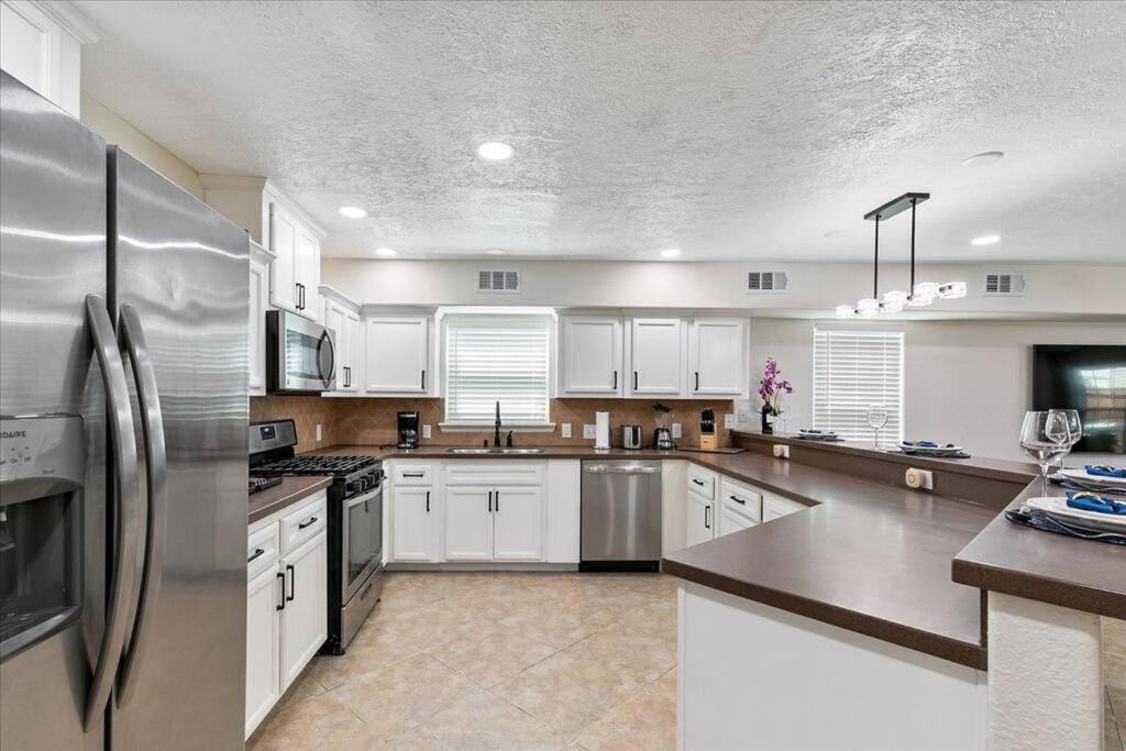 Lucky House - Tranquility In The Middle Of Houston - Tv In Every Room - 300 M2 ภายนอก รูปภาพ